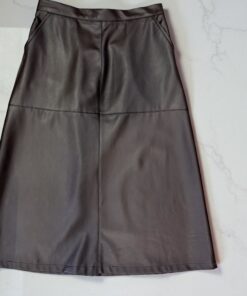 Juodos ir tamsiai rudos eko odos midi sijonai